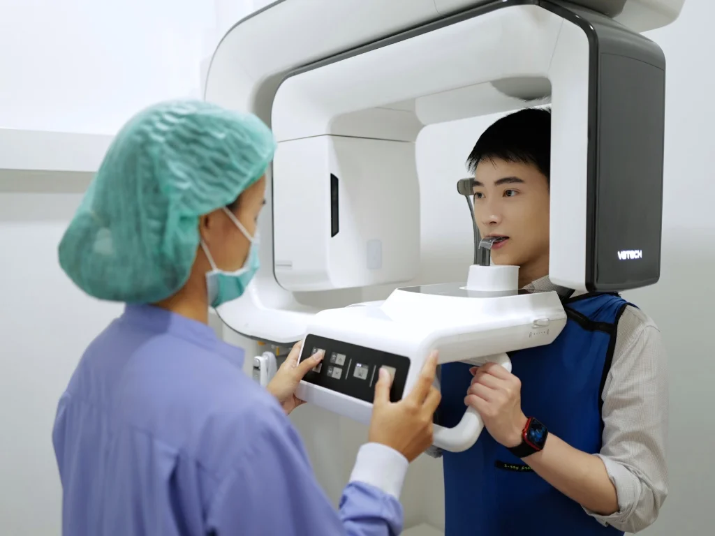 ปรึกษาทันตแพทย์ ถ่าย X-ray 3 มิติ